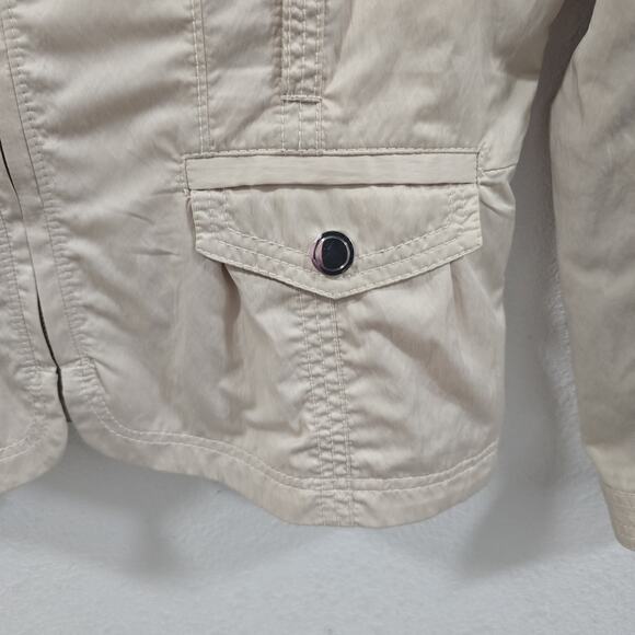 White House Black Market Beige Ruffle Zip Jacket Size 12 Lightweight Chic - Picture 5 of 13